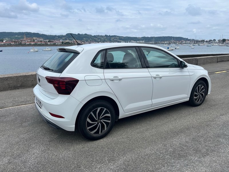 Volkswagen Polo 2023 - foto 1