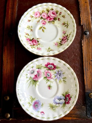 Royal Albert 2 platos porcelana serie del mes