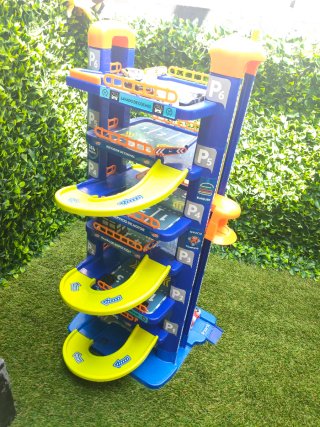 Parking de Juguete con Coches