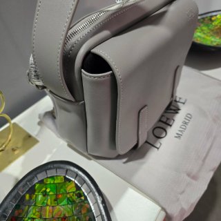 Bolso Loewe Gris