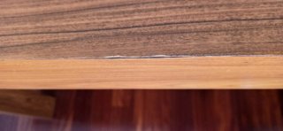 Mesa de comedor de madera