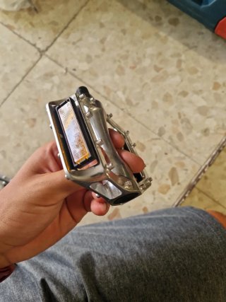 Pedales de bicicleta de metal