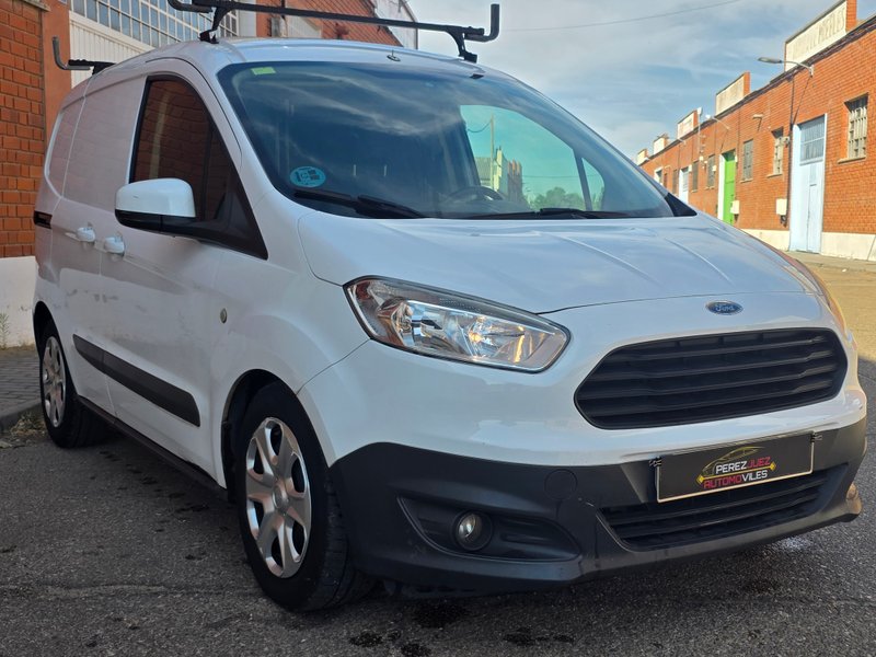 Ford Transit Courier 2016 no tiene adbluee - foto 1