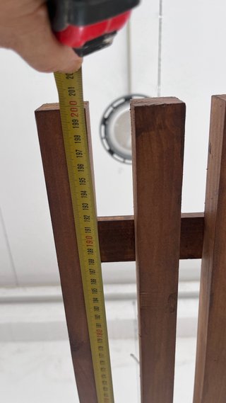 Lámparas de mimbre y madera