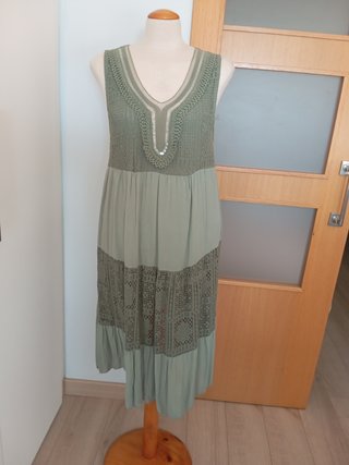 Vestido verde L con encaje y lentejuelas