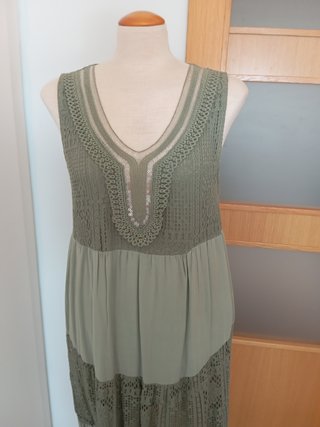 Vestido verde L con encaje y lentejuelas