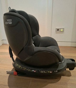 Silla coche Britax Römer Dualfix Plus. Giro 360°