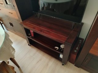 Conjunto muebles de salón, mesa y 6 sillas.
