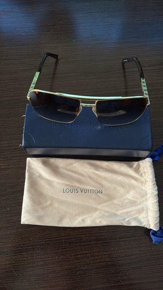 Gafas Louis Vuitton Doradas y Negras