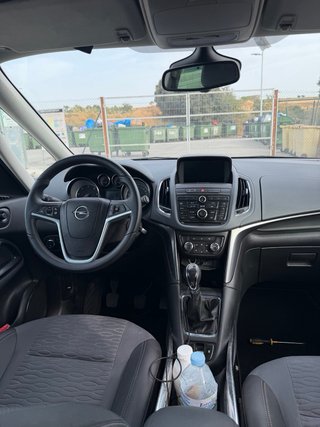 Opel Zafira Tourer 2013
