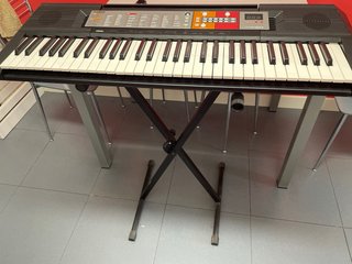 Teclado Yamaha F50