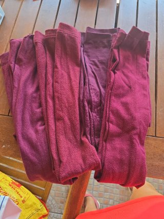 Leggins uniformes escolares.