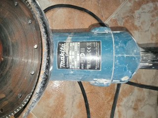 Amoladora Radial Makita Grande