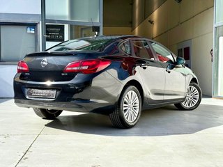 Opel Astra 2015