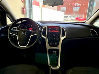 Opel Astra 2015