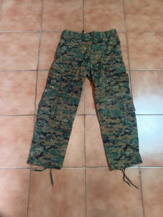 Conjunto de airsoft militar de camuflaje digital