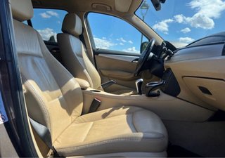 BMW X1 2011