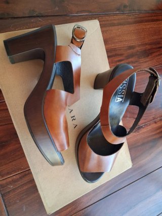 Sandalias KISSIA Marrón Talla 41 Tacon 10 cm
