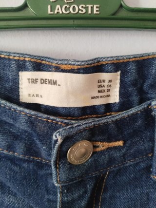 Shorts vaqueros Zara con encaje