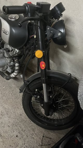 Mash Cafe Racer 125 Negra/Plata PARA REPARAR