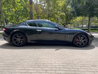 Maserati GranTurismo S 4,7 V8  shift F1