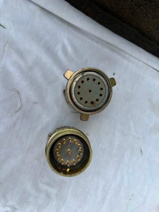 Conector metálico para manguera