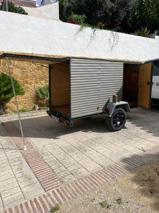 Remolque ligero  cerrado