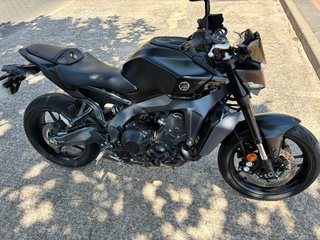 Yamaha MT-09 Negra