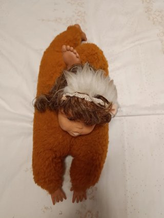 Muñeca Dormilona Peluche Naranja
