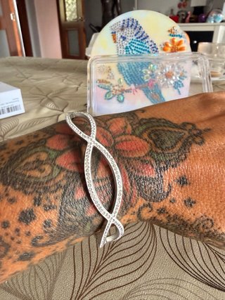 Pulsera diseño infinito con cristales brillantes
