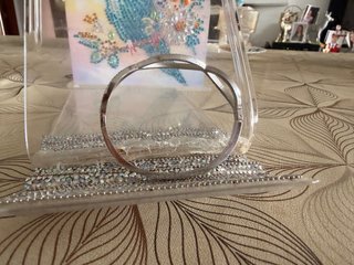 Pulsera diseño infinito con cristales brillantes