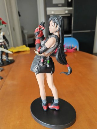 Figura Tifa Final Fantasy VII 7