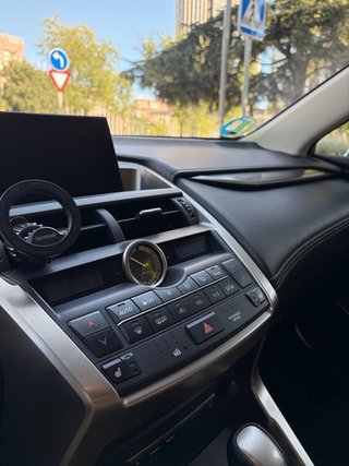 Lexus NX300h 2.5 2016