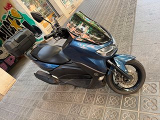 Yamaha NMAX 125 Maxi-Scooter Azul/Negro