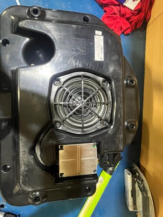 Subwoofer Bose Porsche Cayenne Amplificado