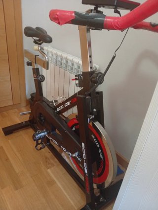 Bicicleta Estática Spinning Roja
