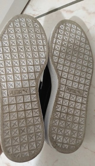 Puma Basket Heart Patent nere