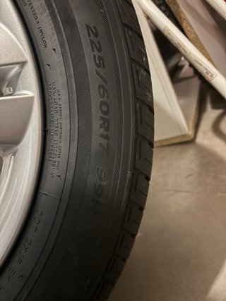 Llanta Hyundai ix35 225/60R17