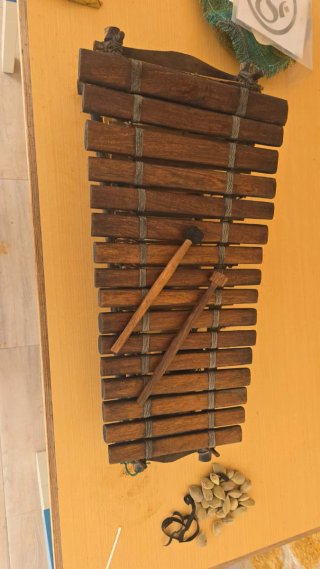 Balafón africano de madera