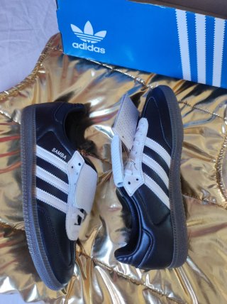 Adidas Samba Zapatillas Negras y Blancas