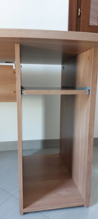 Scrivania per PC in legno