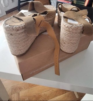 Sandalias Alpargatas Beige y Marrón