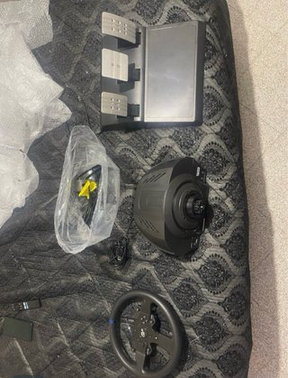 Volante y pedales Thrustmaster T300RS GT Edition p