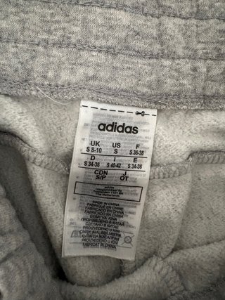 Pantalón chándal Adidas mujer gris