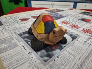 Animali in legno: tartaruga e cane