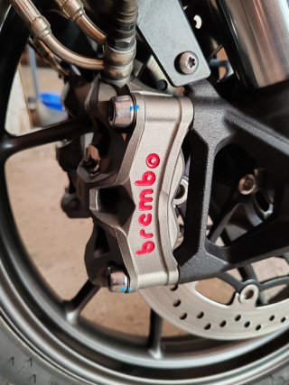Triumph Tiger 850 Sport Roja/Plata