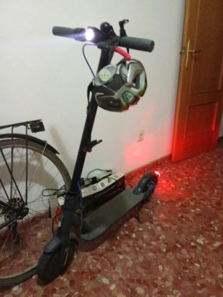 Patinete Xiaomi 3 Pro + Cargador