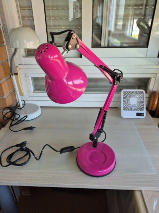 Flexo de estudio rosa y negro