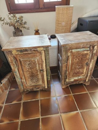 2 Mesitas Auxiliar Madera Natural Tallada