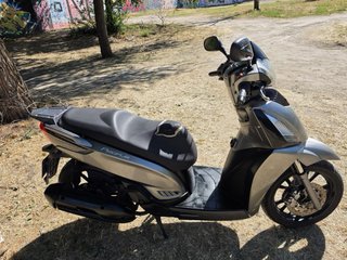 Moto Kymco People 125cc con motor super dink